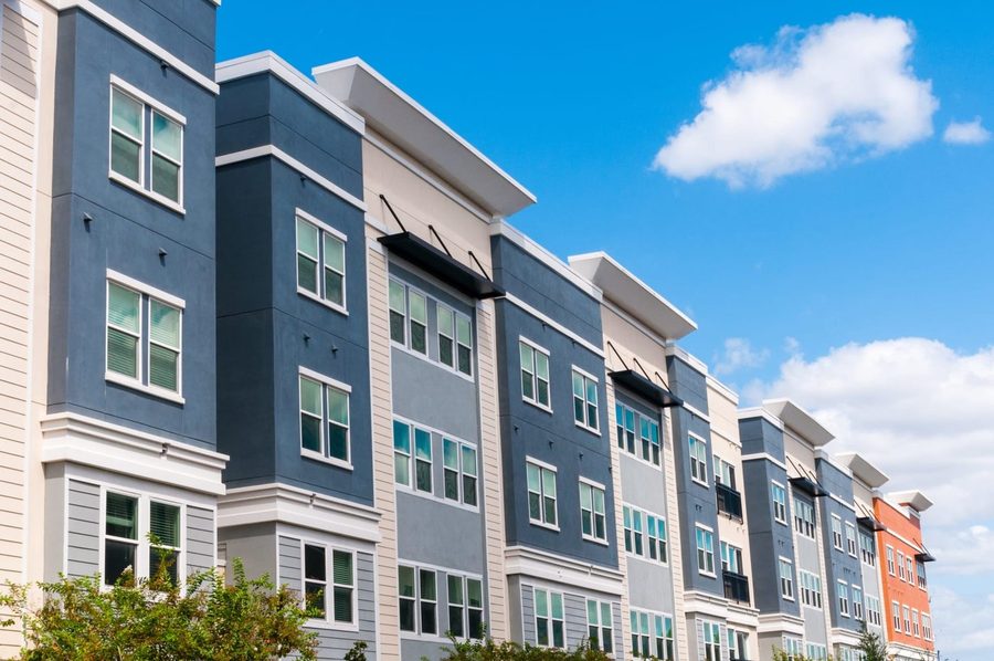 Modern mixed-use apartment and retail building in Redwood City